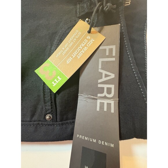 NWT  Mossimo Flare Premium Denim Jeans Women’s Black Mid Rise Trouser Size 8 - Picture 9 of 12